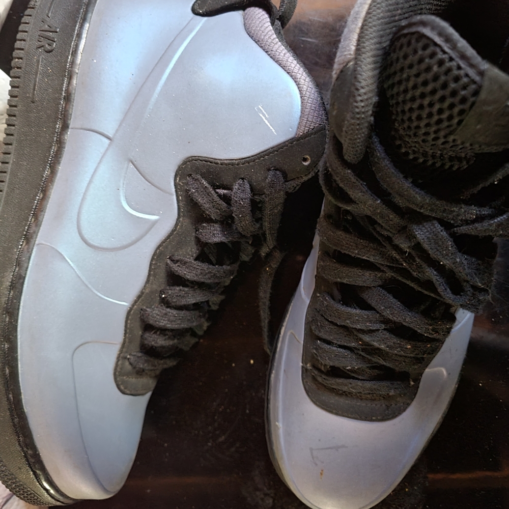 Air force foamposite size 9.5